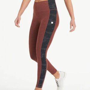 Vuori Aspire Elevation Legging Performance Cedar Heather Size Medium